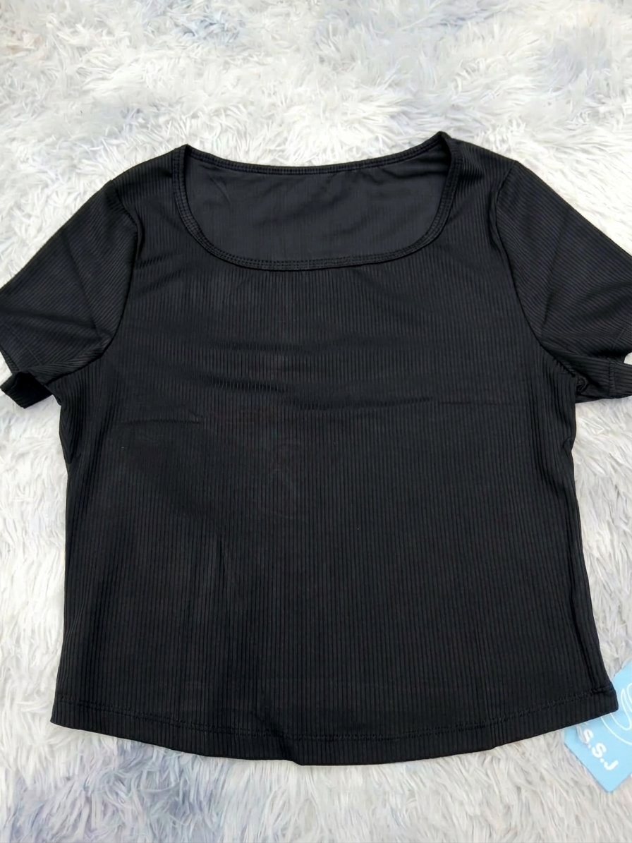 Remera Urbana y Deportiva de Manga Corta Confeccionada en Tejido Morley. miniatura 3
