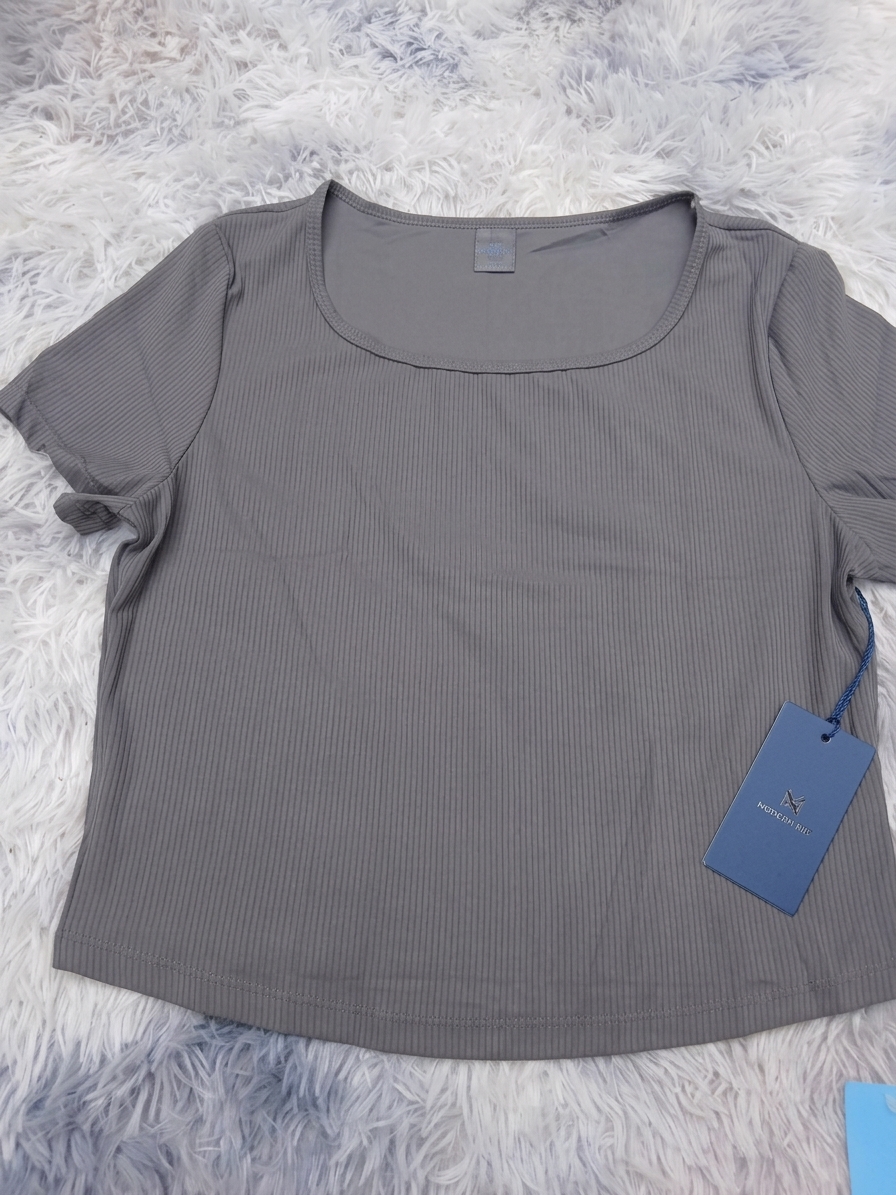 Remera Urbana y Deportiva de Manga Corta Confeccionada en Tejido Morley. detalle