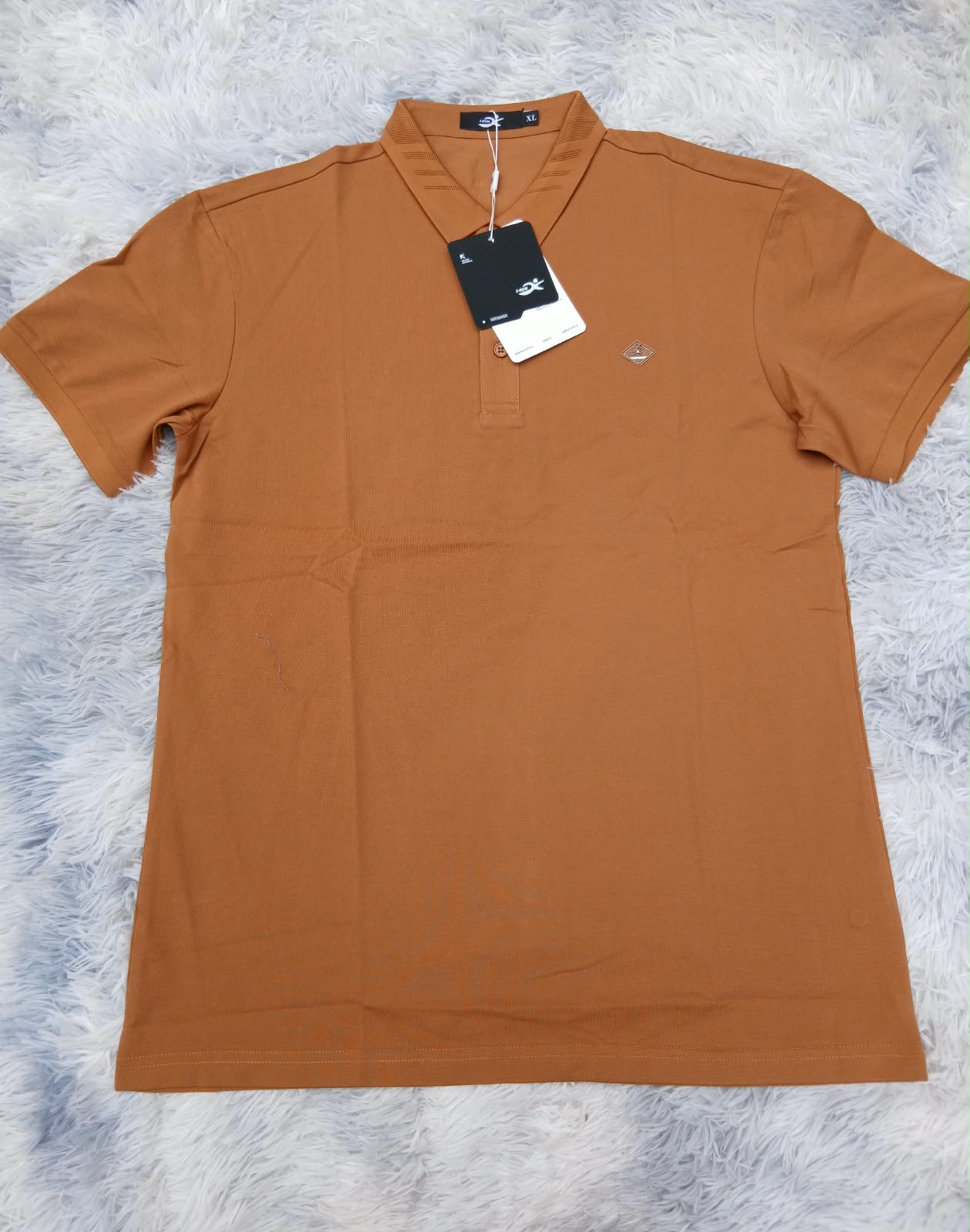 Chomba Tipo Polo Deportiva de Corte Masculino, Confeccionada en Tejido Microperforado/Técnico de Alt miniatura 3